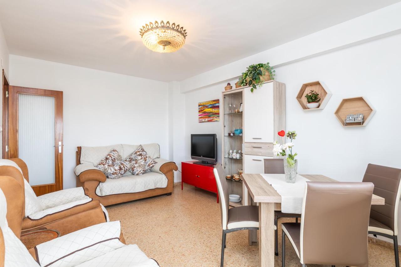 Isola Beachside Apartment Валенсия Екстериор снимка