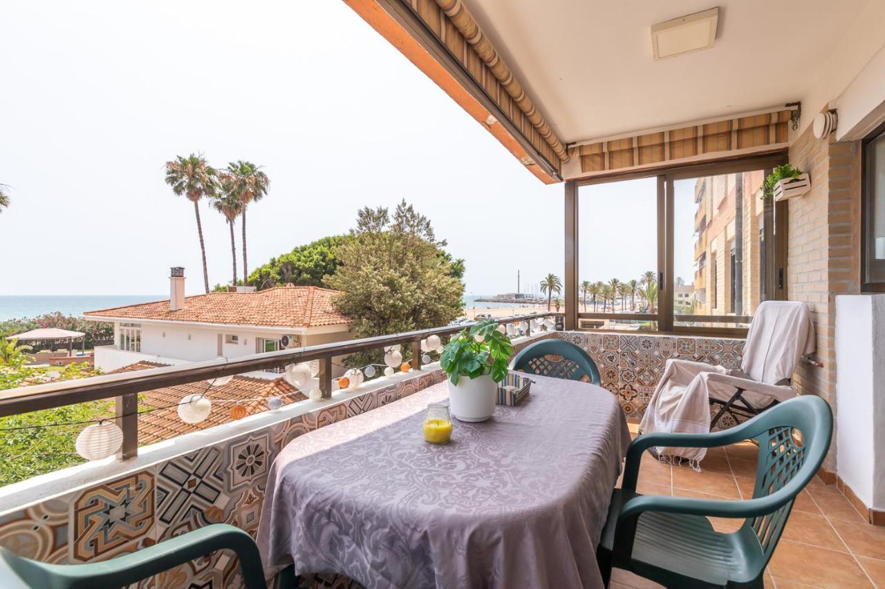 Isola Beachside Apartment Валенсия Екстериор снимка