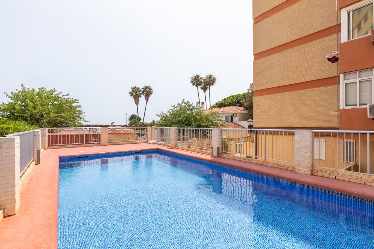 Isola Beachside Apartment Валенсия Екстериор снимка